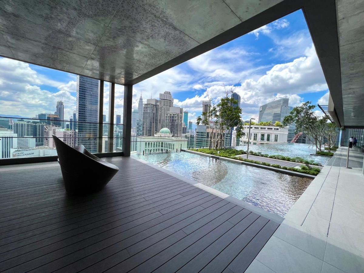Appartamento Axon Bukit Bintang Pavillion Kl Klcc By Gomain Kuala Lumpur Esterno foto