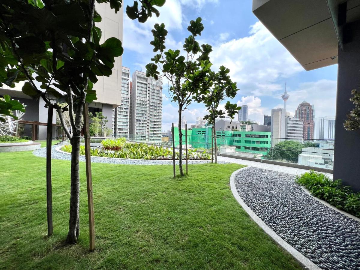 Appartamento Axon Bukit Bintang Pavillion Kl Klcc By Gomain Kuala Lumpur Esterno foto